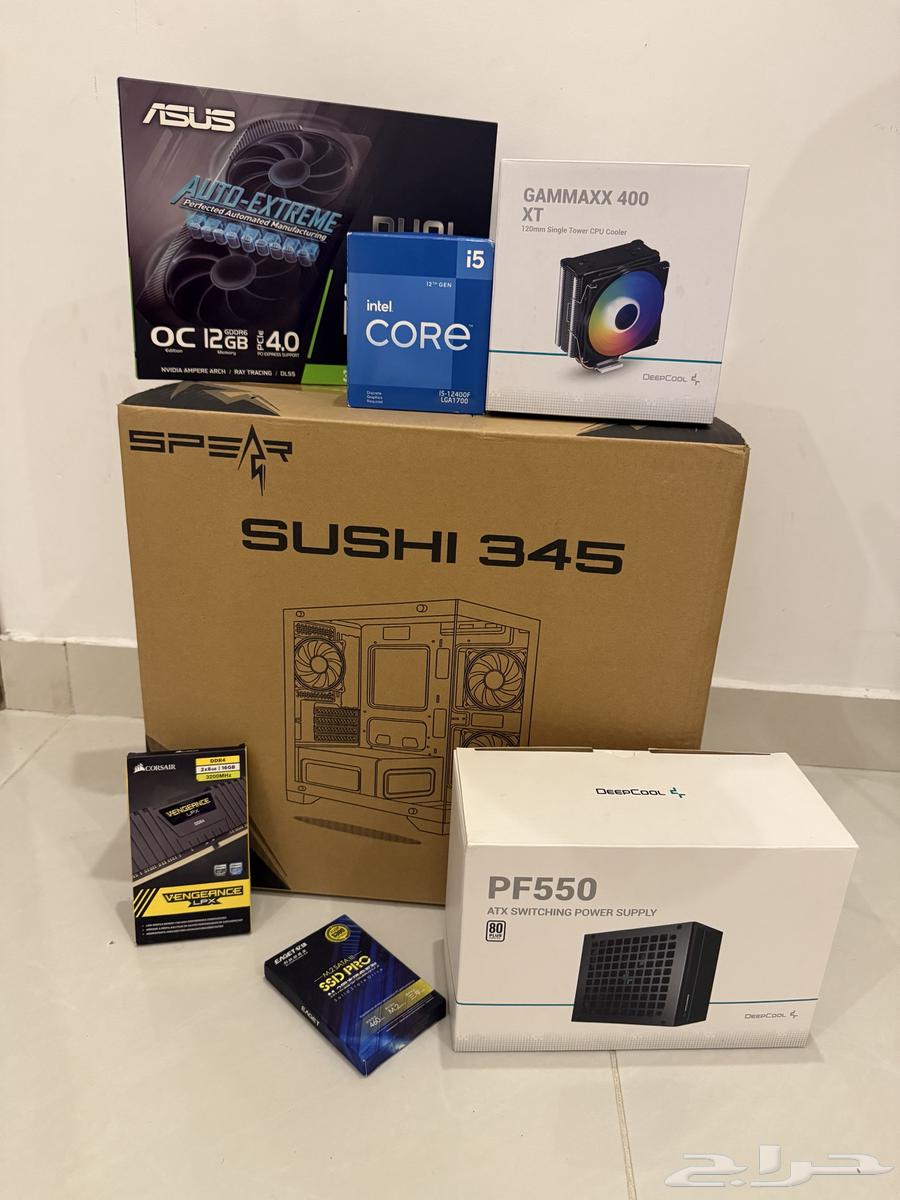 للبيع كمبيوتر قيمنق جديد64247343372163112