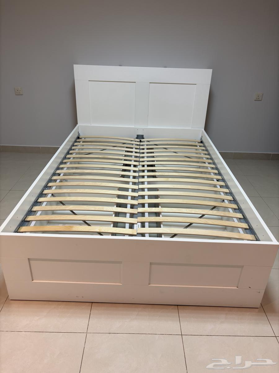 سرير من ايكيا ابيض مستعمل64235188588033110