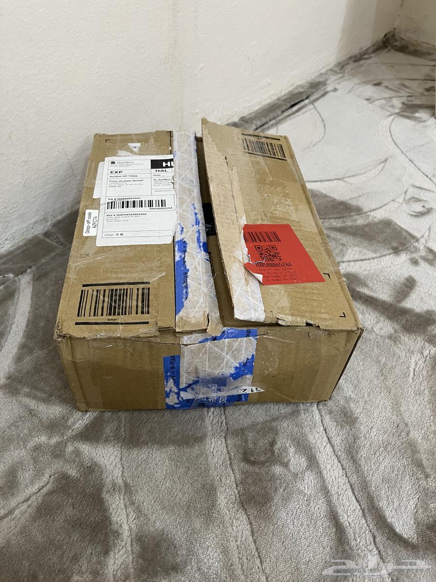 كرتون فيه اشرطه سوني و اكس بوكس64237509484929112