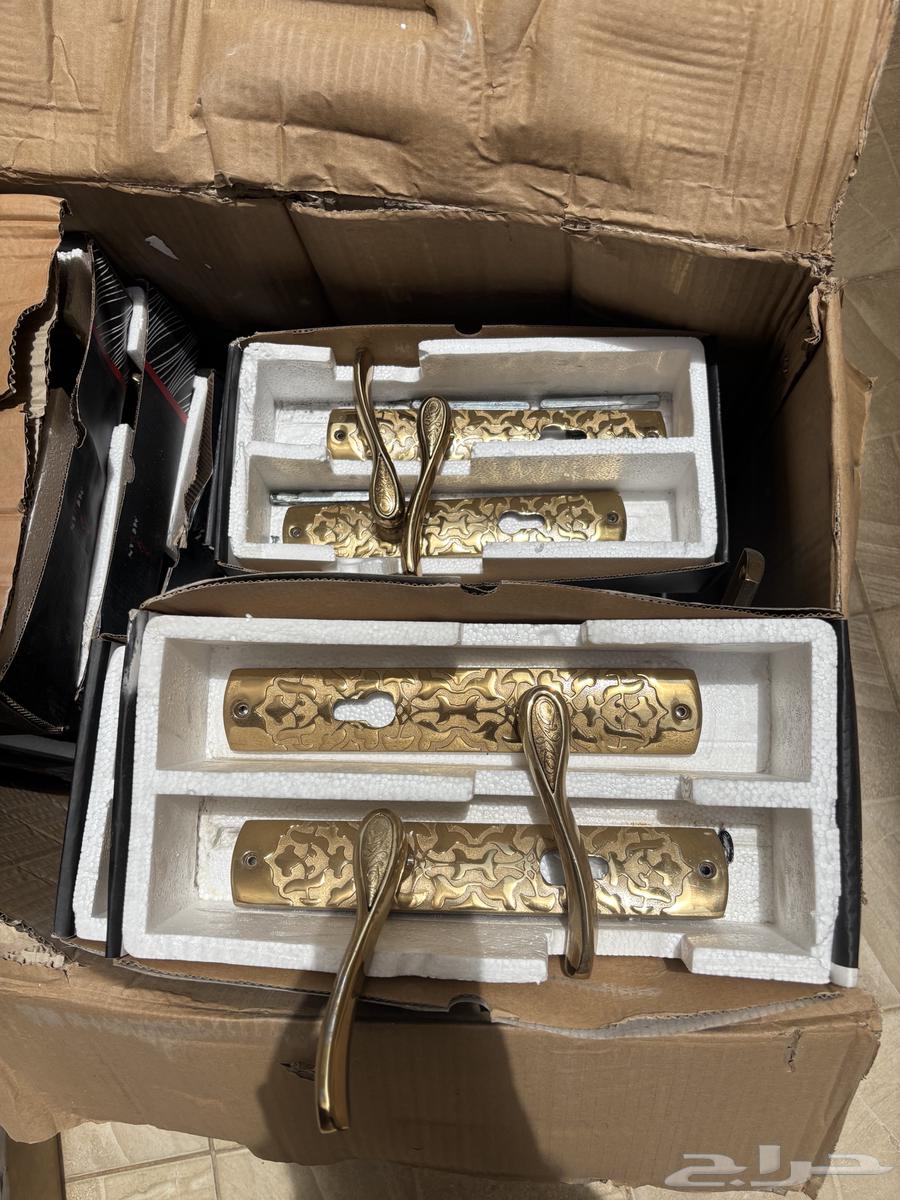 مقابض أبواب فاخرة جديدة   لون ذهبي   بالكرتون64240879345666110