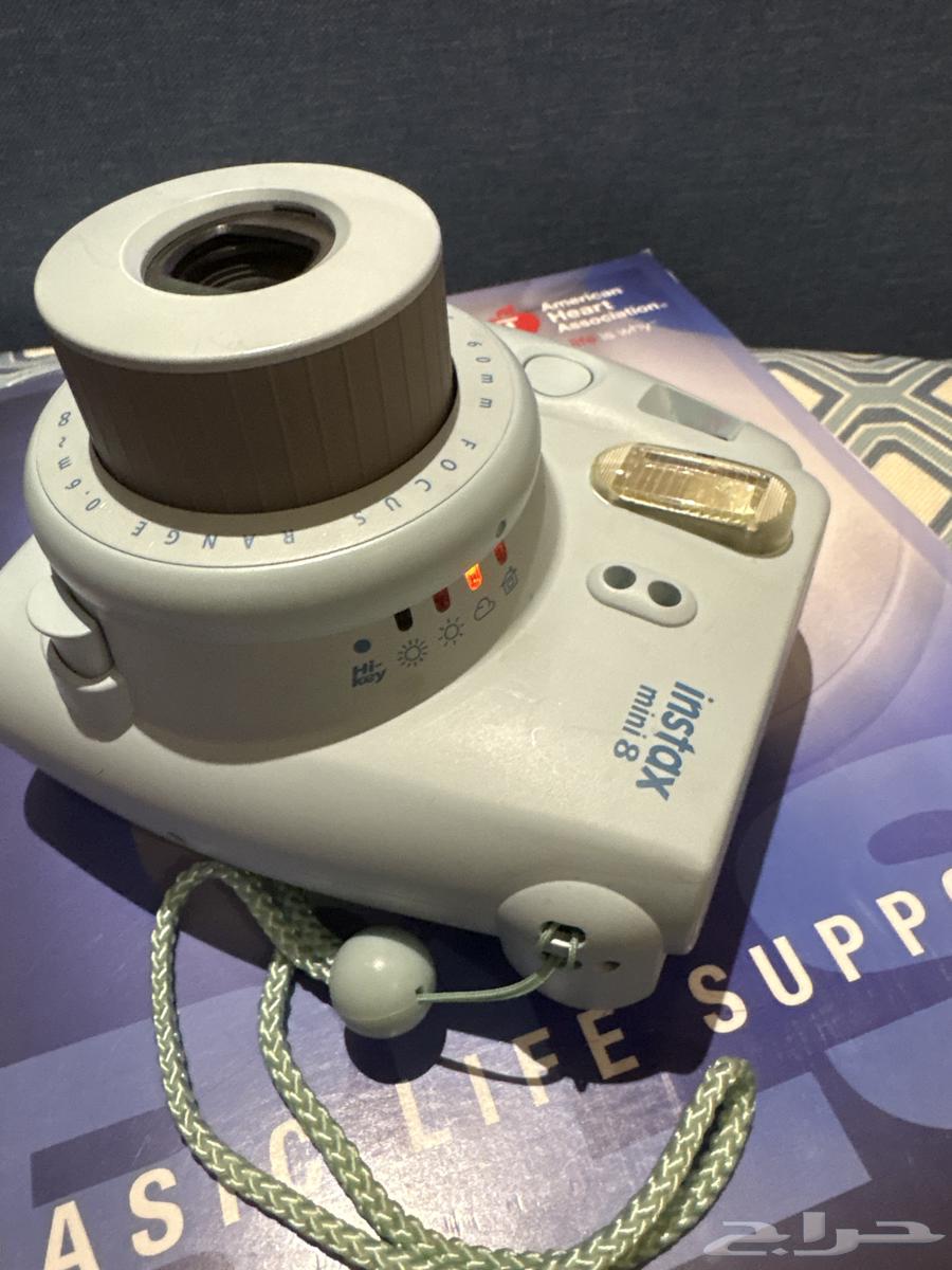 كاميرا فيوجي فورية زرقاء مستعملة64248490113409111