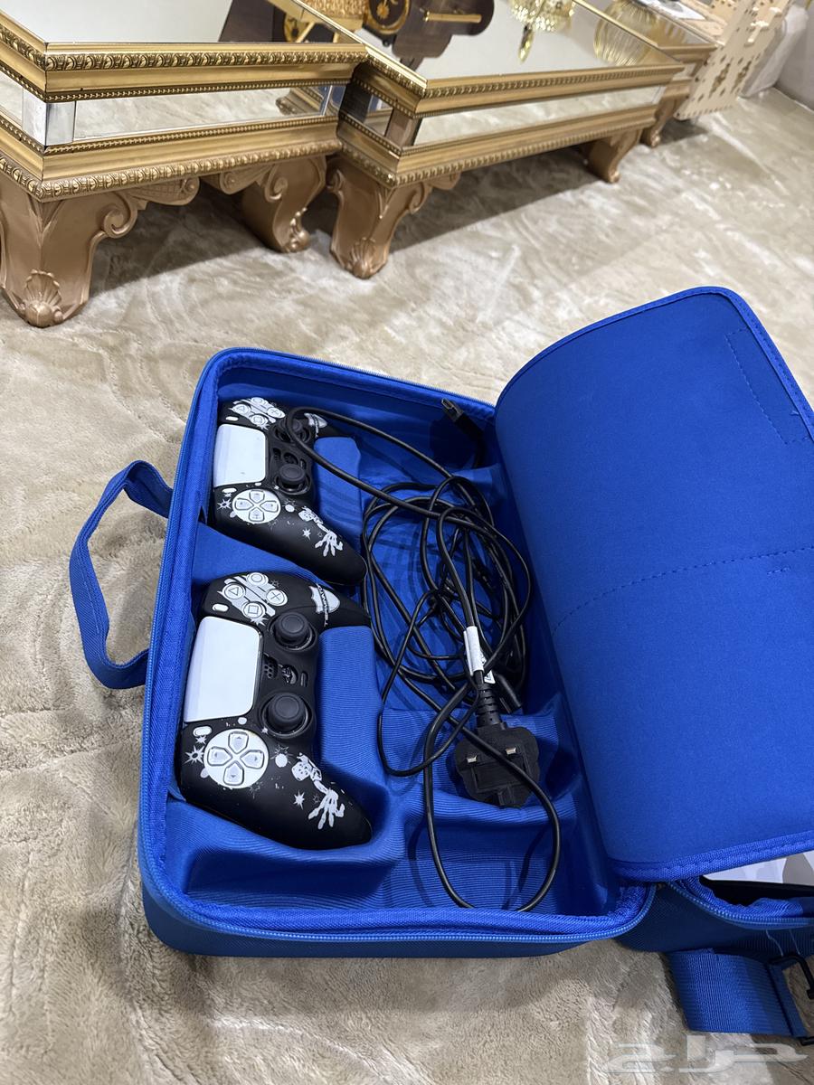 سوني 5 نظيف استخدام 3 شهور معه جميع اغراضه شريط فيفا 202564245640586114110