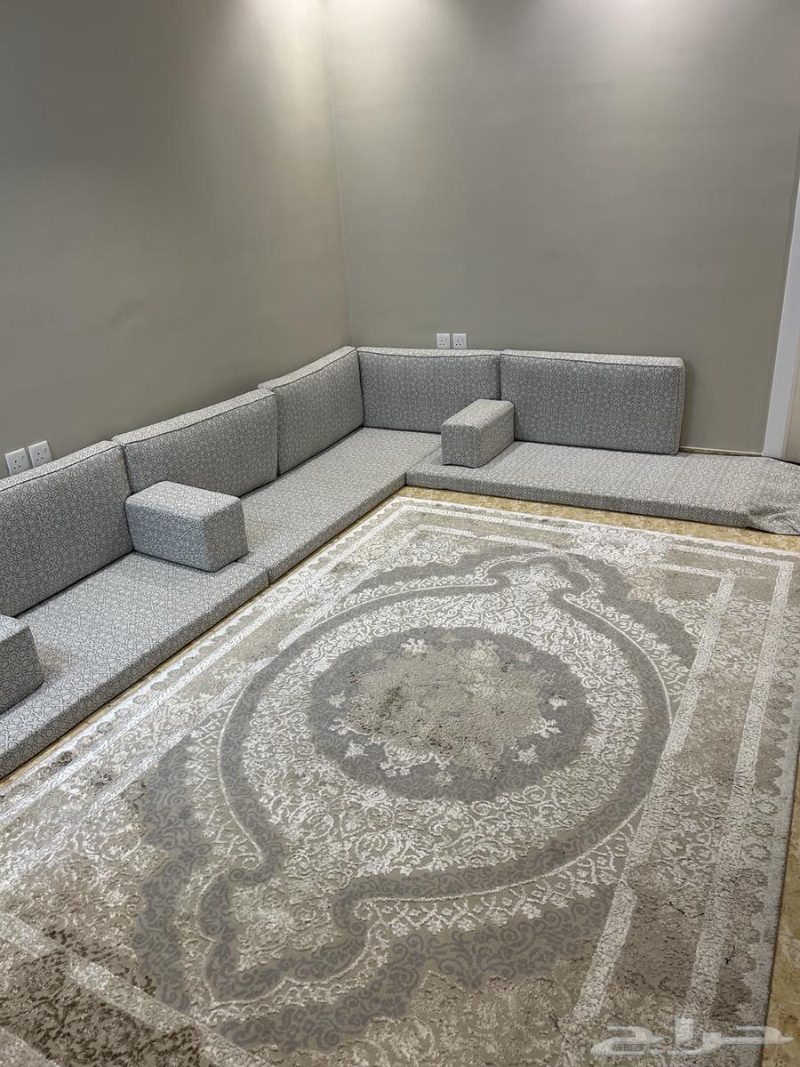 دولاب ملابس ( خزانة ادراج ملابس شوفونيرة ) و جلسة ارضية64241769145347110