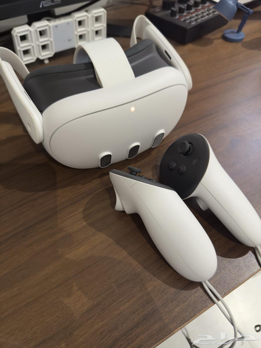 نظارة الواقع الافتراضي ميتا كويست 3 51264244591685761114