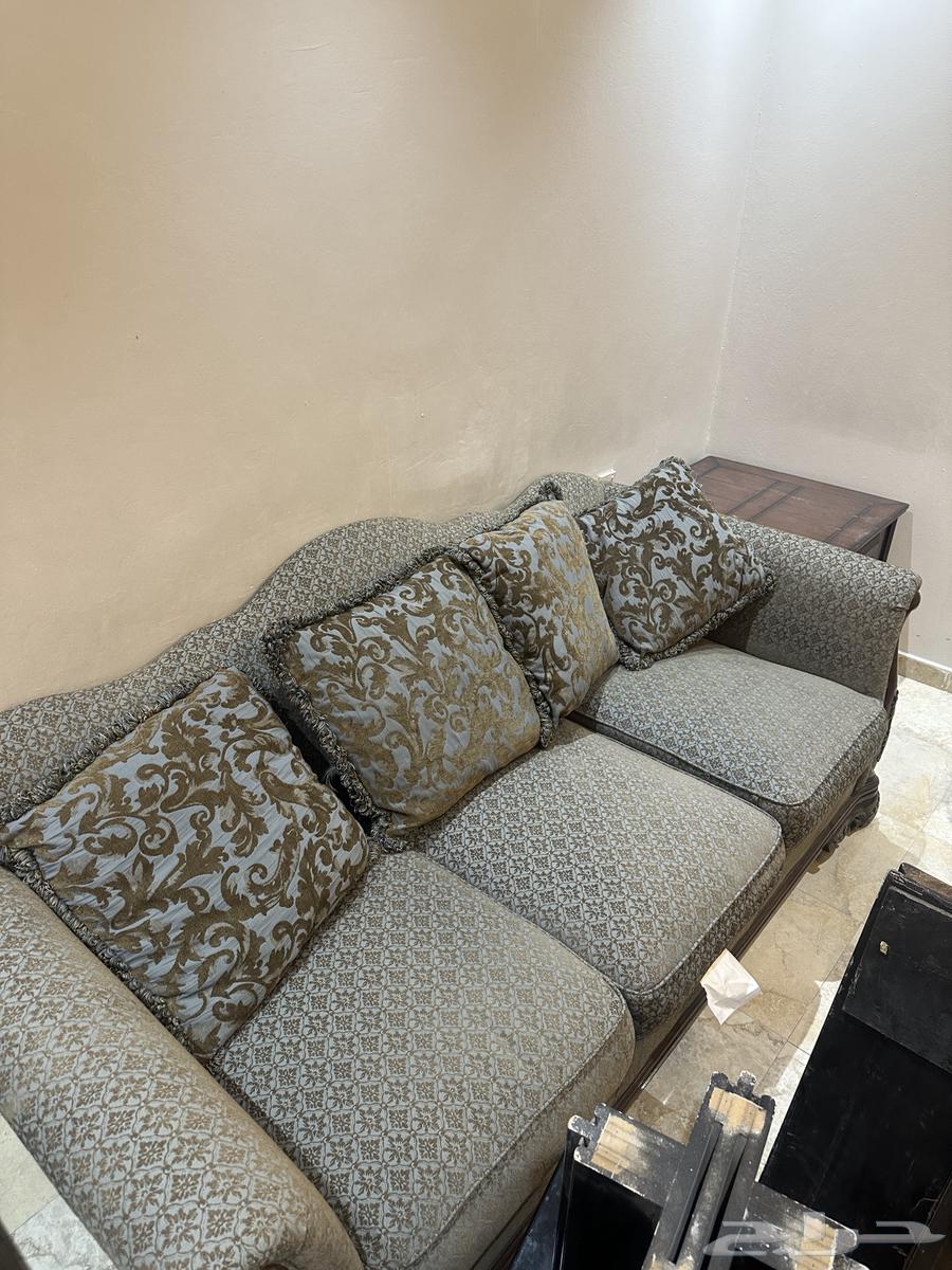 كنب و طاولات و لوحات فنية64249439082499113