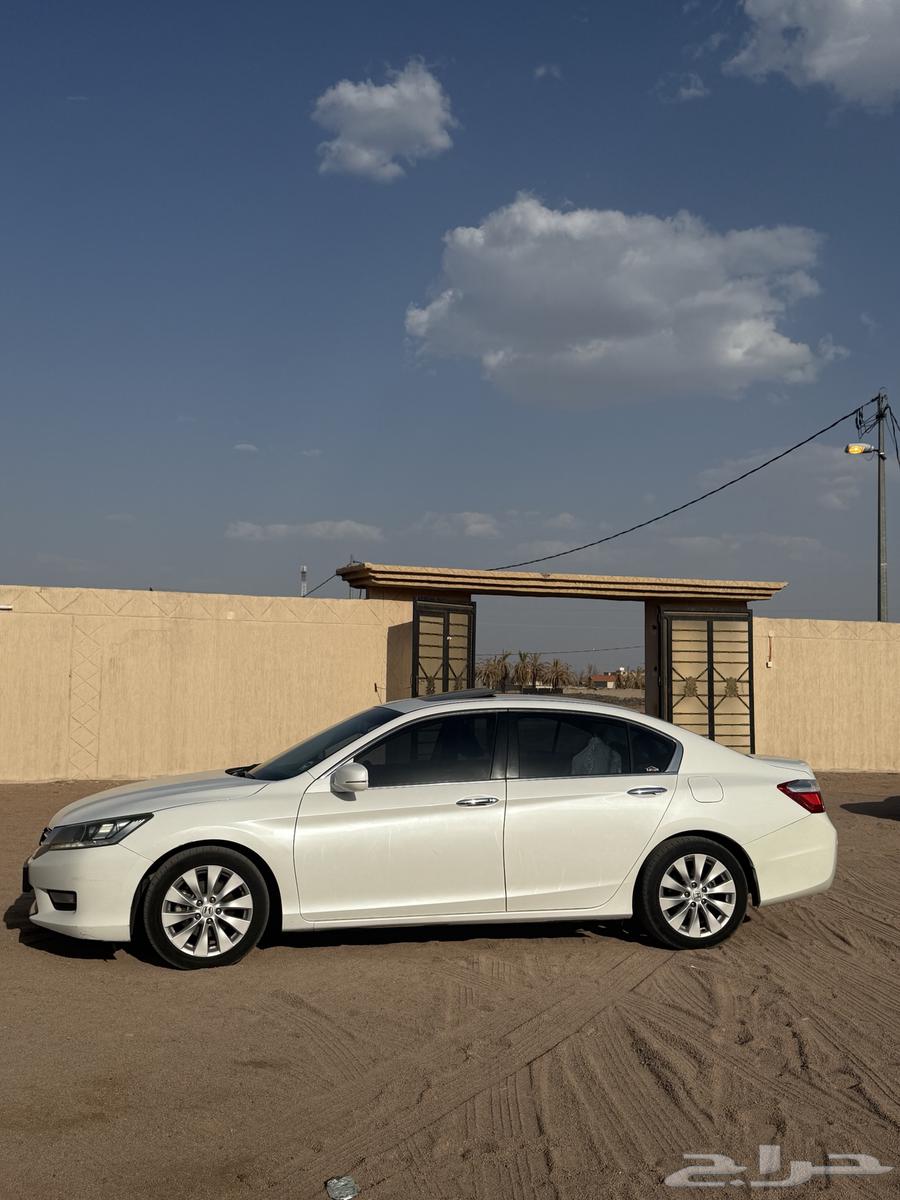 Honda Accord 2014 fully loaded, velvet interior, body and engine in perfect condition64415841273346110