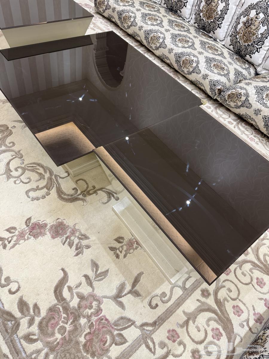 طاوله شبه نظيف64239684097794114