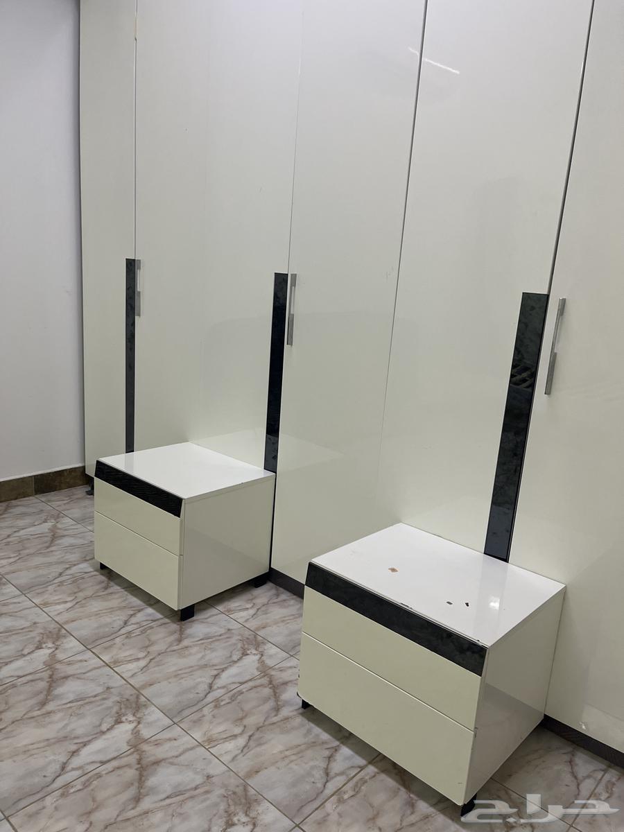 دولاب للبيع مع التسريحة اثنين كبيدينه64250927866241114