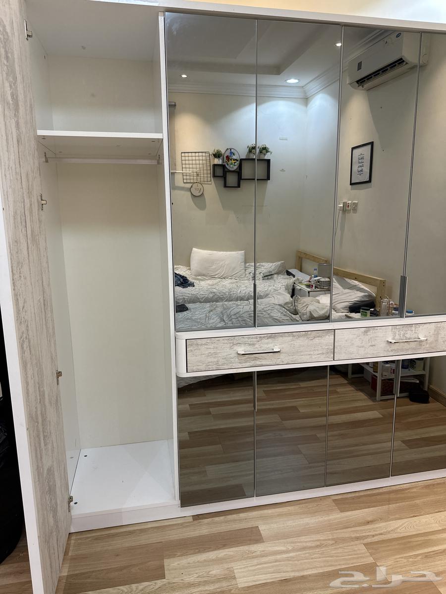 Large wardrobe for sale in Hail, clean and in excellent condition64252480855043111
