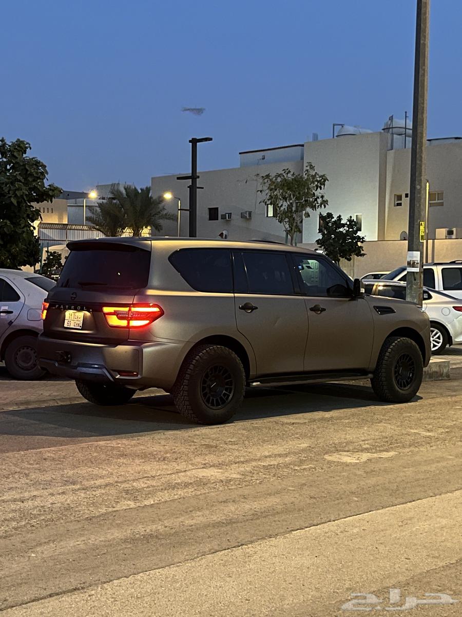 Clean petrol with low mileage64412883278337114