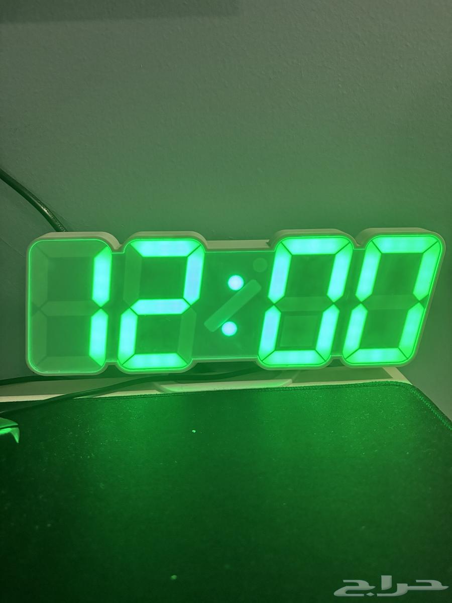 سماعة قيمنق سلك ونضيفه كما هي واضحه ب الصوره وللبيع نضيف64235771851779110