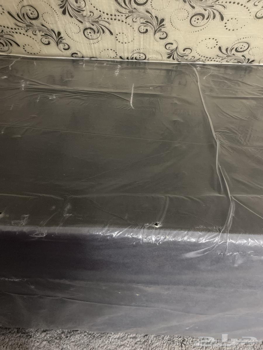 سرير جديد للبيع مع مرتبته   نفر64233634729347112