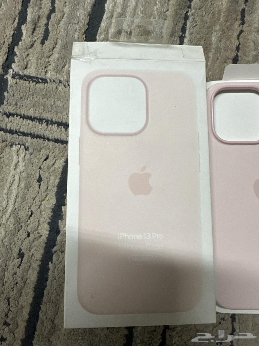 كفر آيفون 13 برو ماجيك من أبل شبه جديد64255970880514111