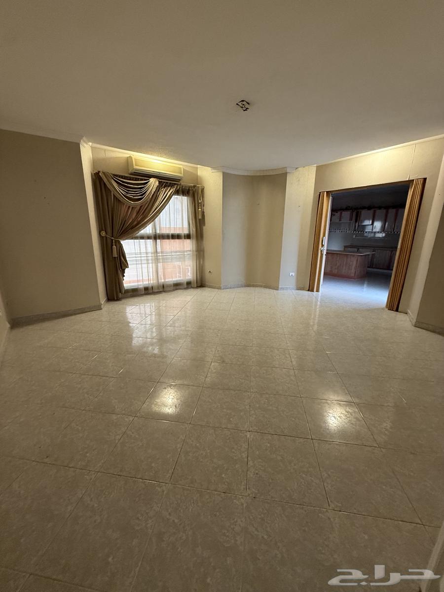 فيلا حي راقي زاوية في الجامعيين63613348567682111