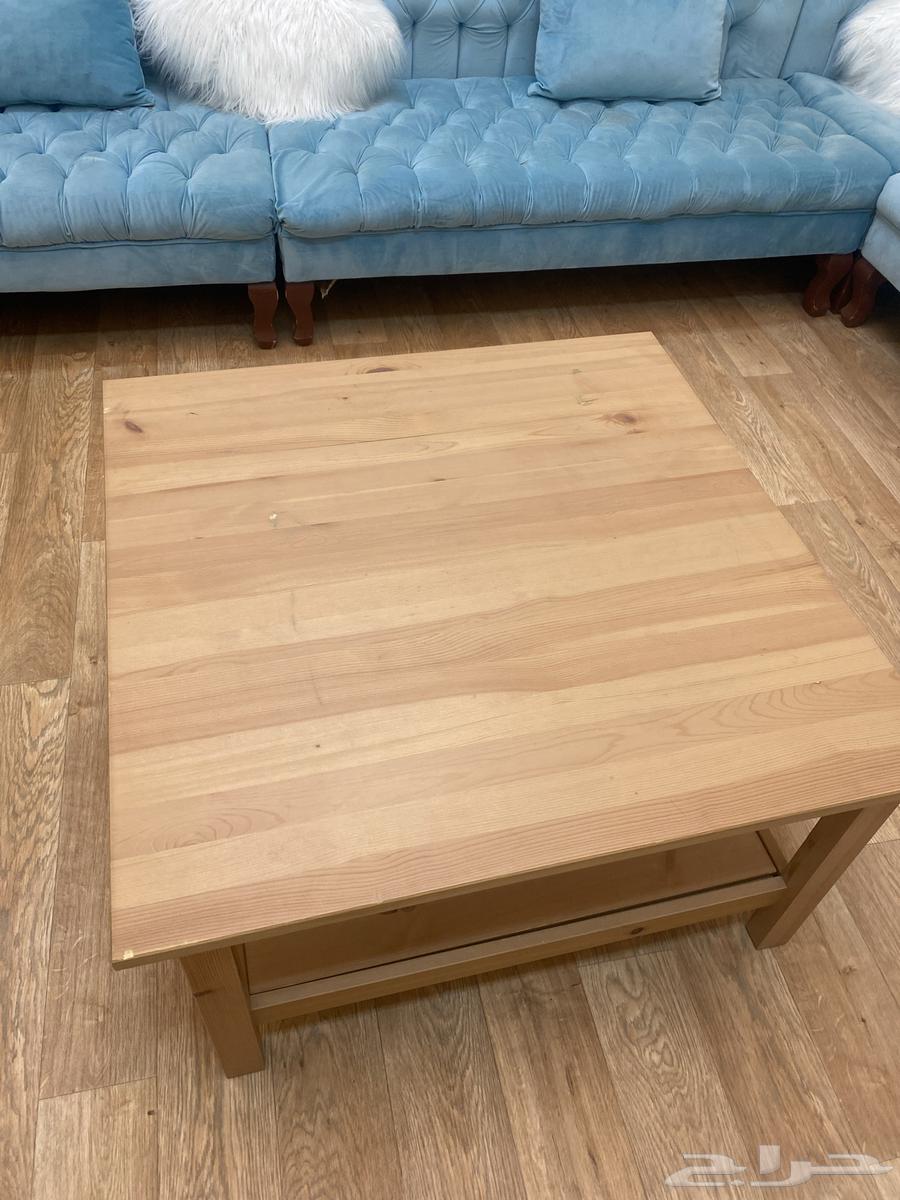 كنب نظيف مع الطاولات للبيع64253578688770114