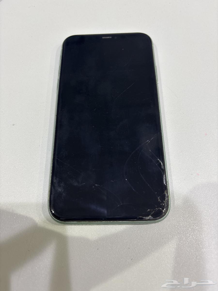 ايفون 11 المساحه 6464253730165761110