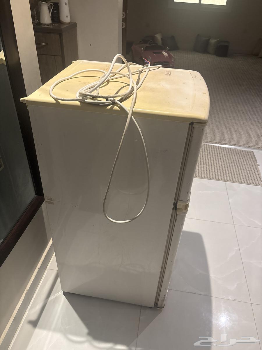 ثلاجه صغيره للبيع64243356161666112
