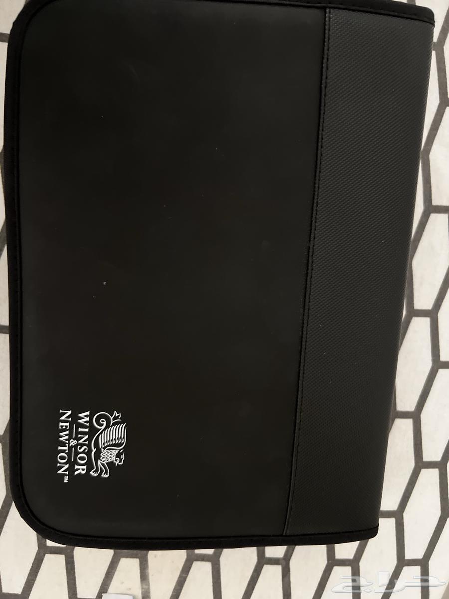 Used Windsor & Newton and Copic markers for sale64246493410305110