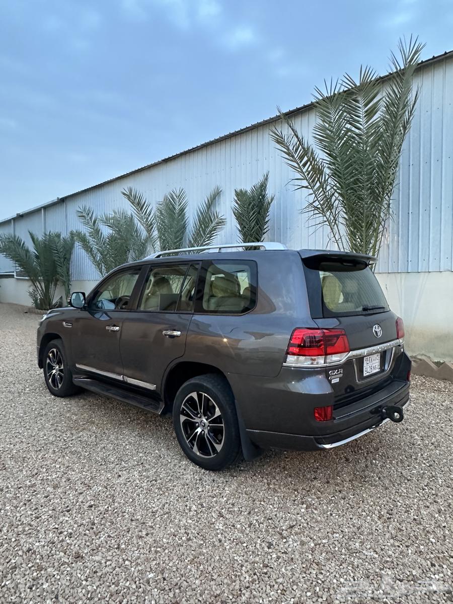 لاندكروزر على شرط فل كامل 202164417617621889113