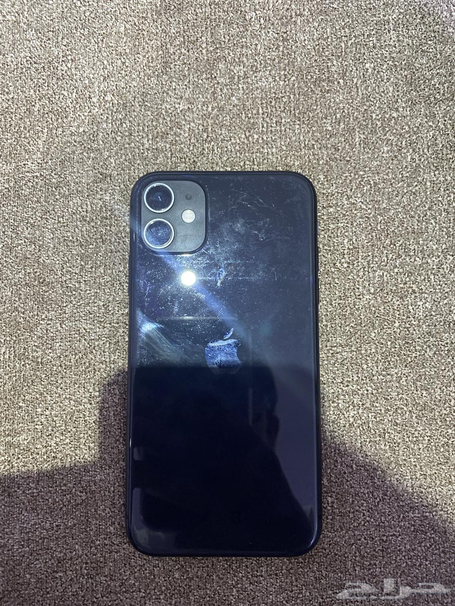 A brand new phone with minor side scratches, a clean phone that has never been repaired64243342675458111