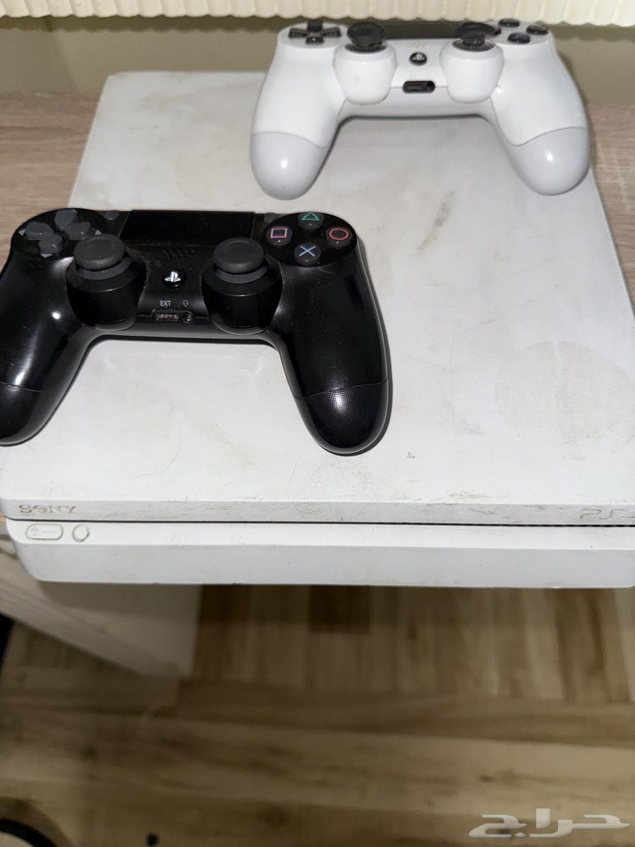 بلايستيشن 4 مع يدين وحدة اصلية64253578430211110