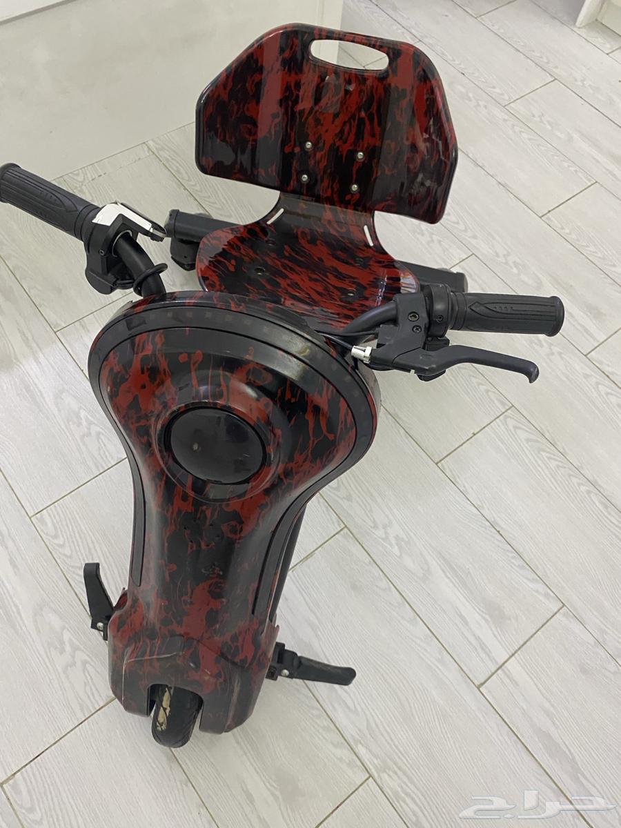 سكوتر كهربائي مع شحن استعمال شهر مافيه شي64237509821827110