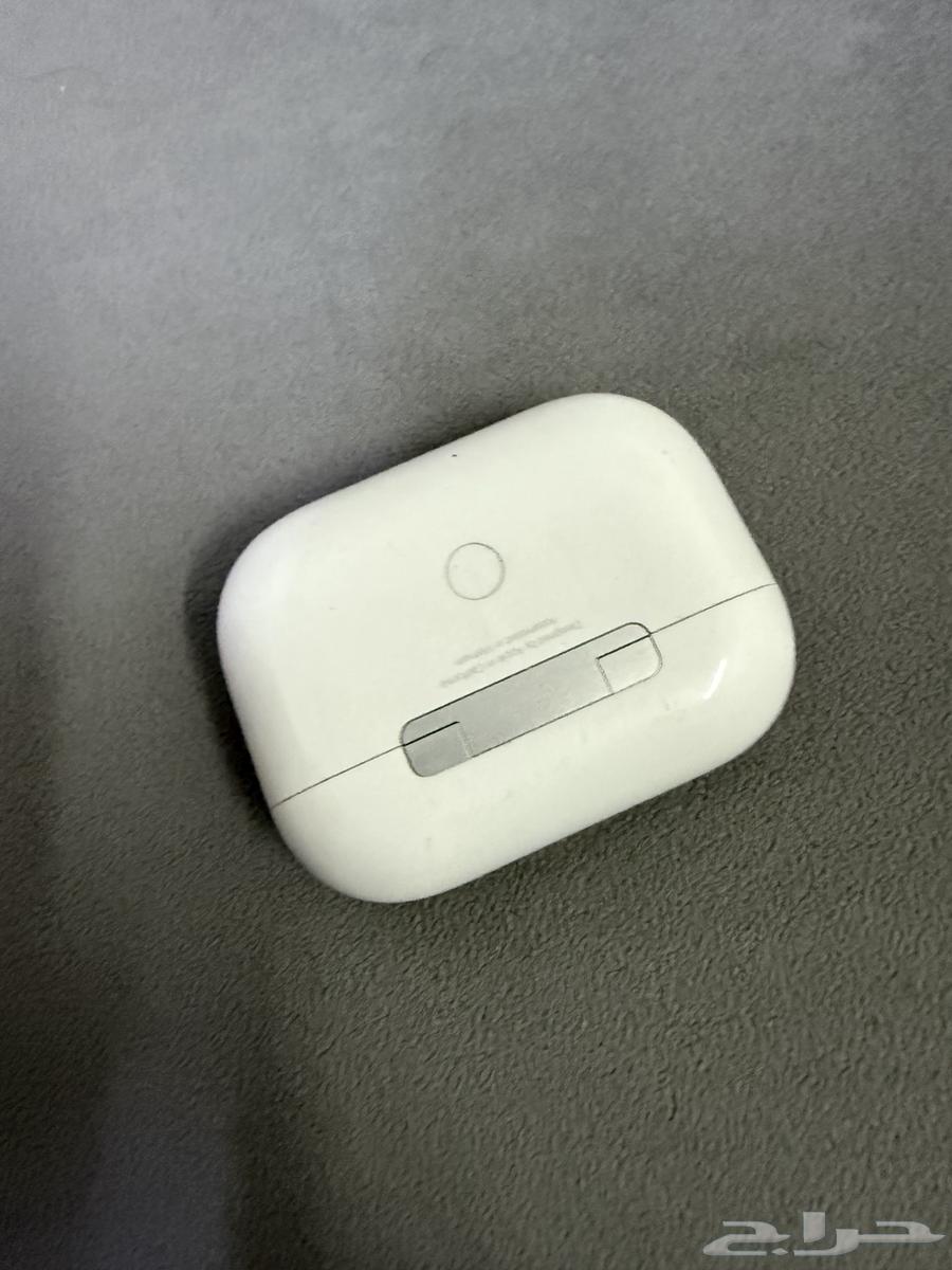 ايربودز برو ابل اصليه ميه في الميه64252986863363114