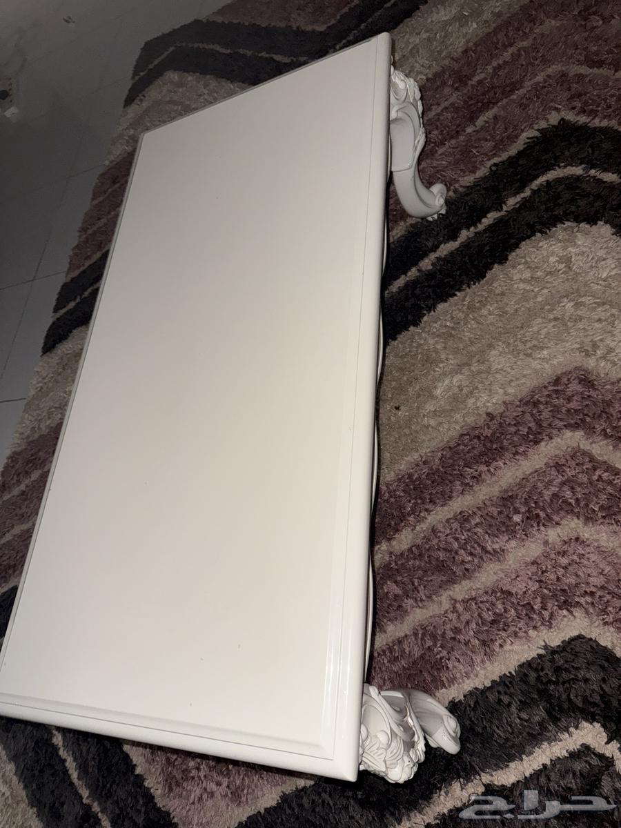 طاوله للبيع64233635046786112