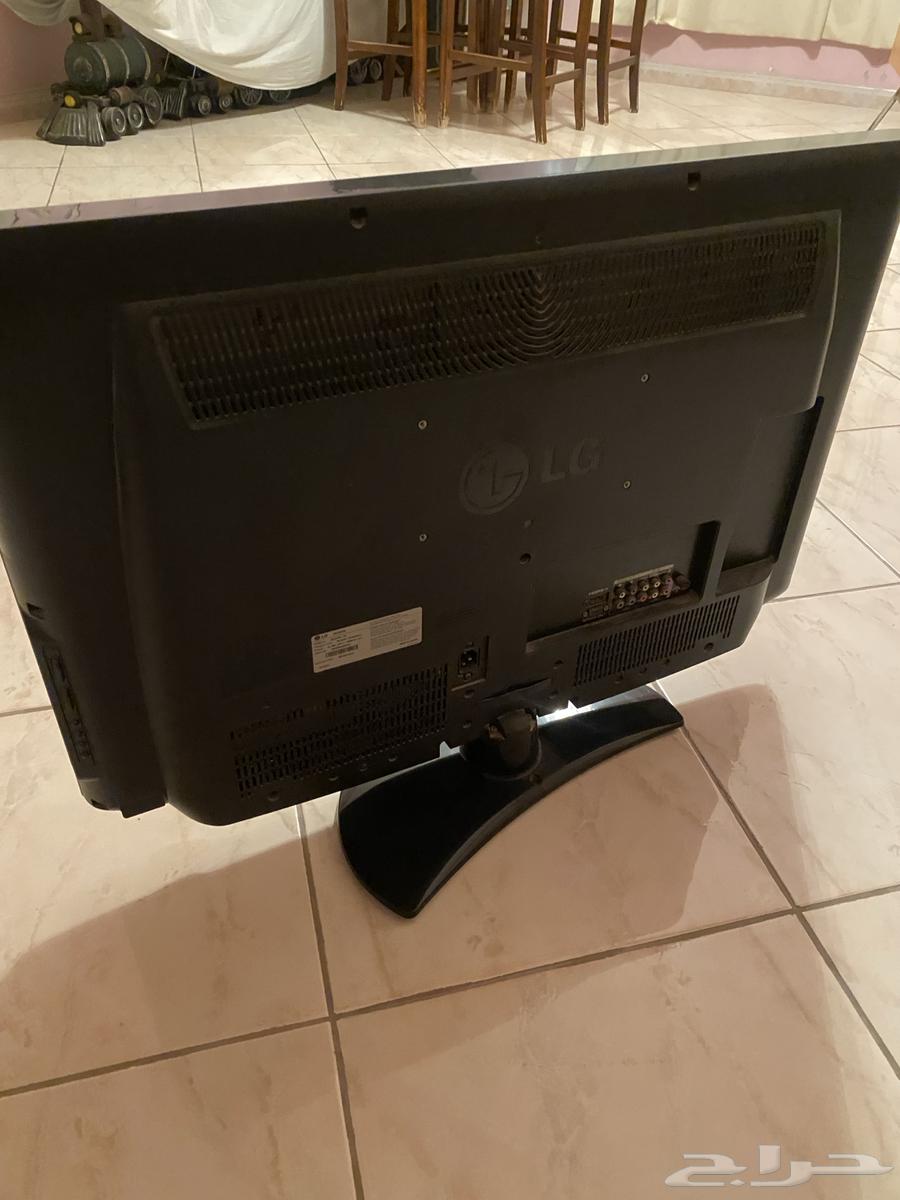 تلفاز إل جي 47 و 37 بوصه   طاولات مع قاعده64233788943617113