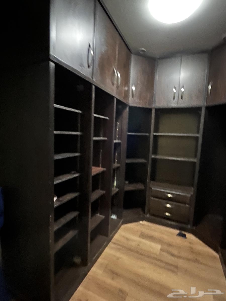 بيع دولاب (Walk-in Closet) فاخر64252480331393114