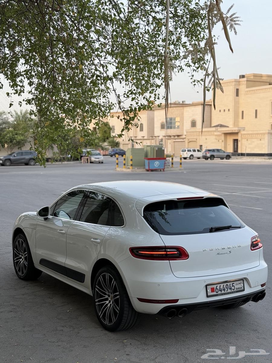 Porsche Macan 2015 S with low mileage and top cleanliness64412668525058110