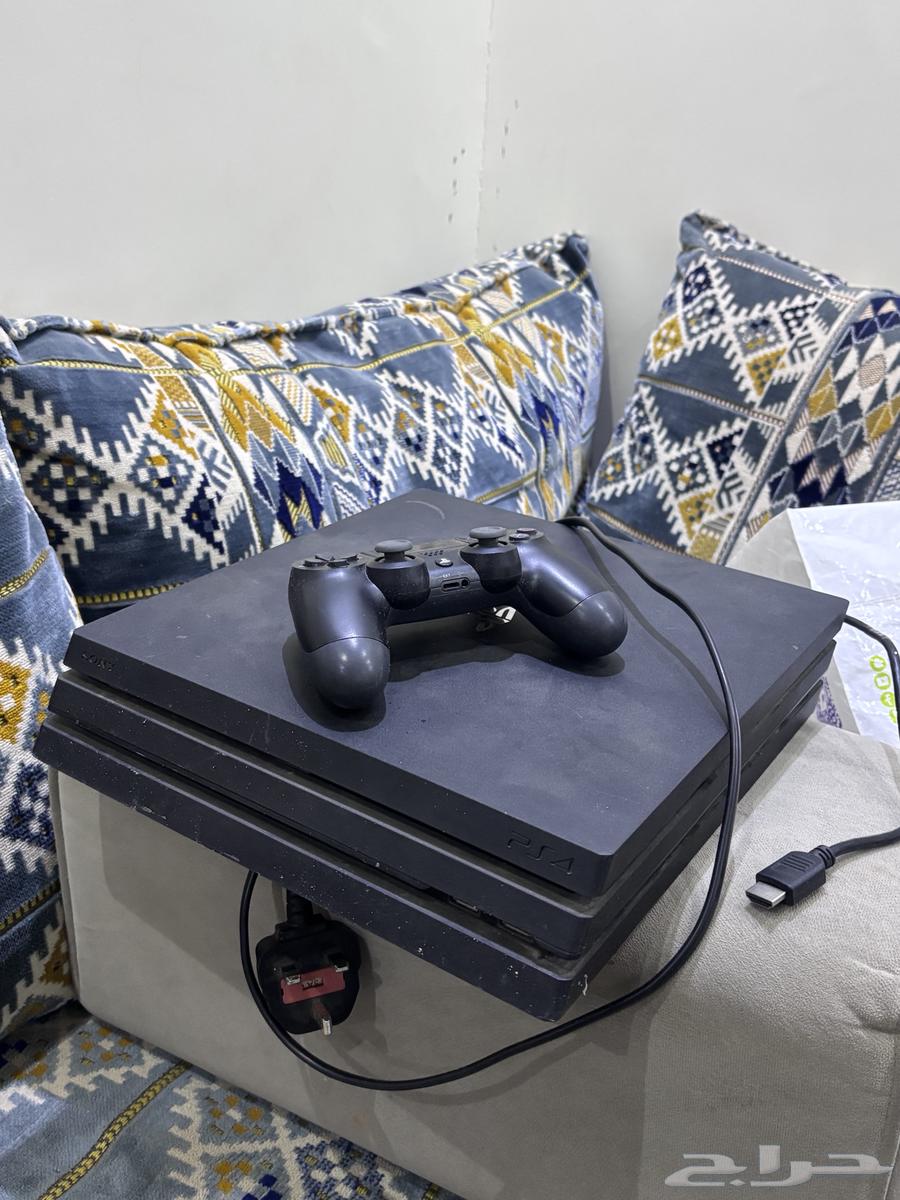 للبيع سوني فور برو 1 تيرا مع يد وشريط64249439122946110