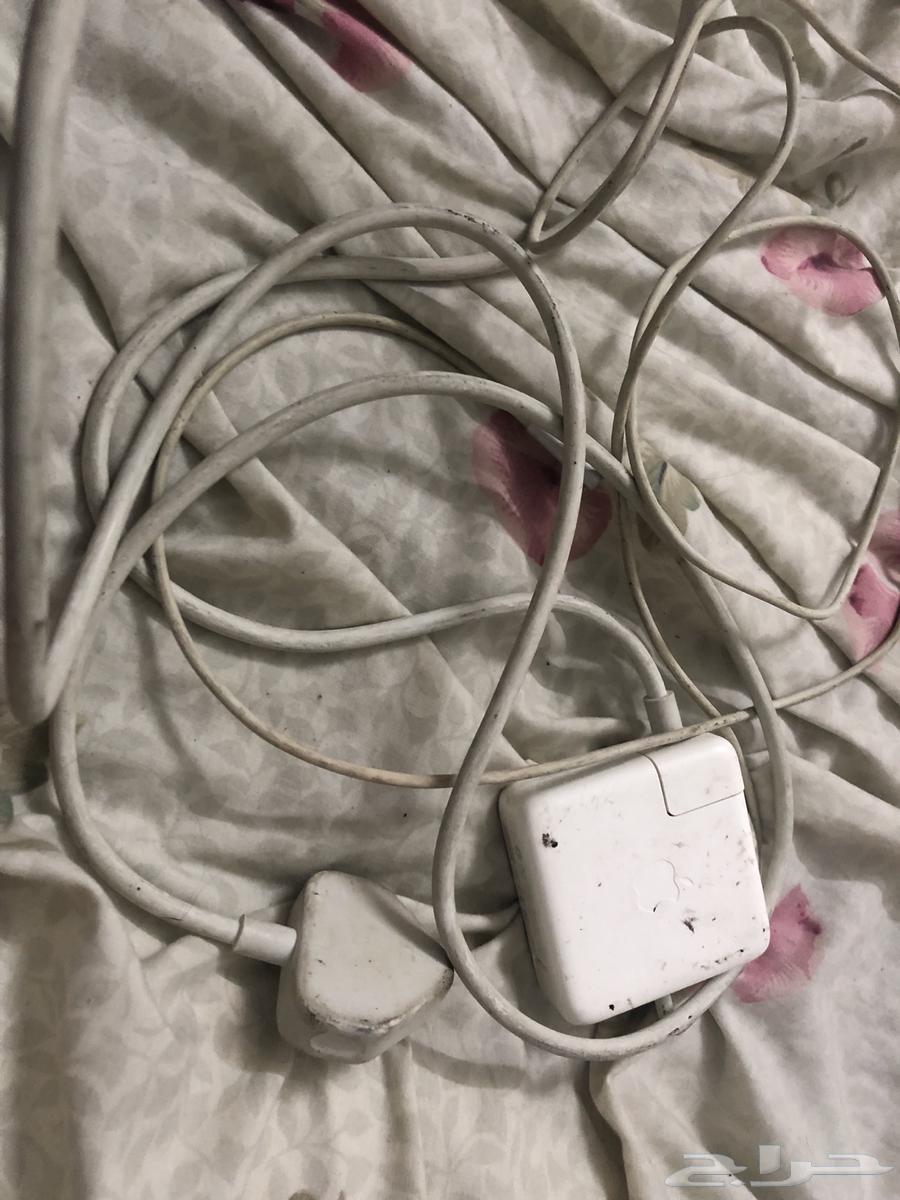 لابتوب ايفون اسمه MacBook Pro64248287441538111