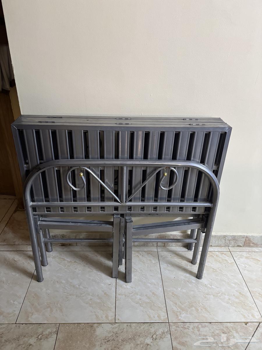 سرير حديد قابل للطي مستعمل جديد بسعر 150 ريال64246989312899110