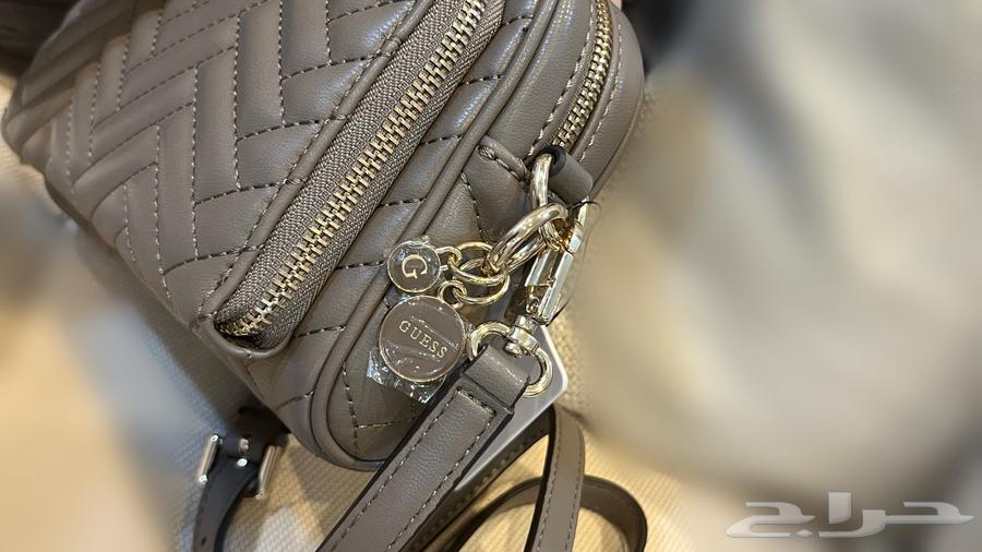شنطة جديدة من ماركة GUESS64247162109697112