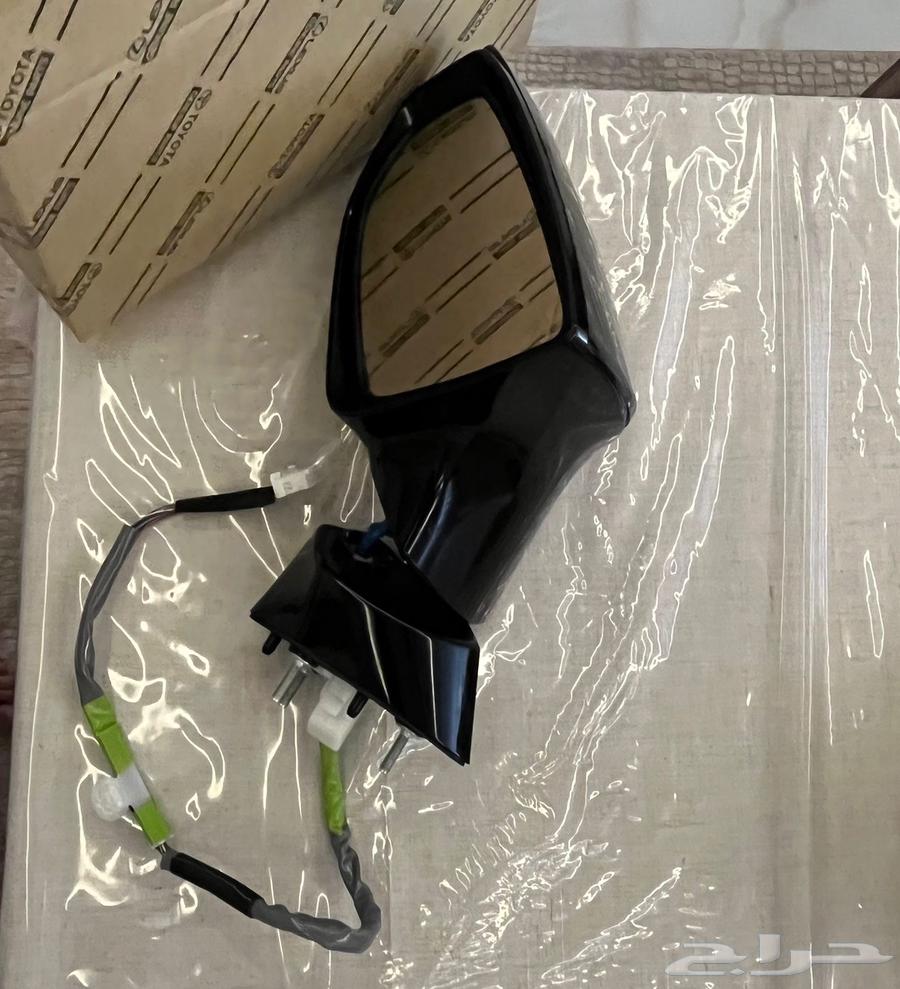 مراية لكزس سيدان ES 250 موديل202564413785199362110