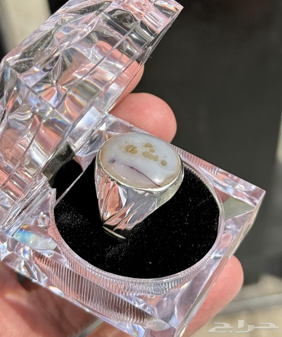 خاتم عقيق يماني فضة 92564263352248449110