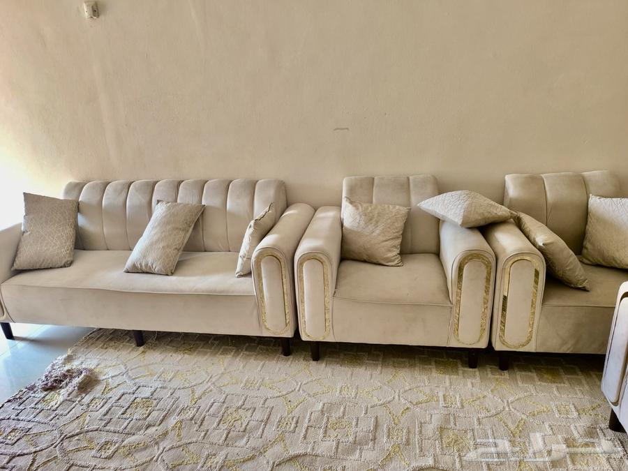 للبيع اثنين مجلس رجال وكنب للنساء64232339082371112