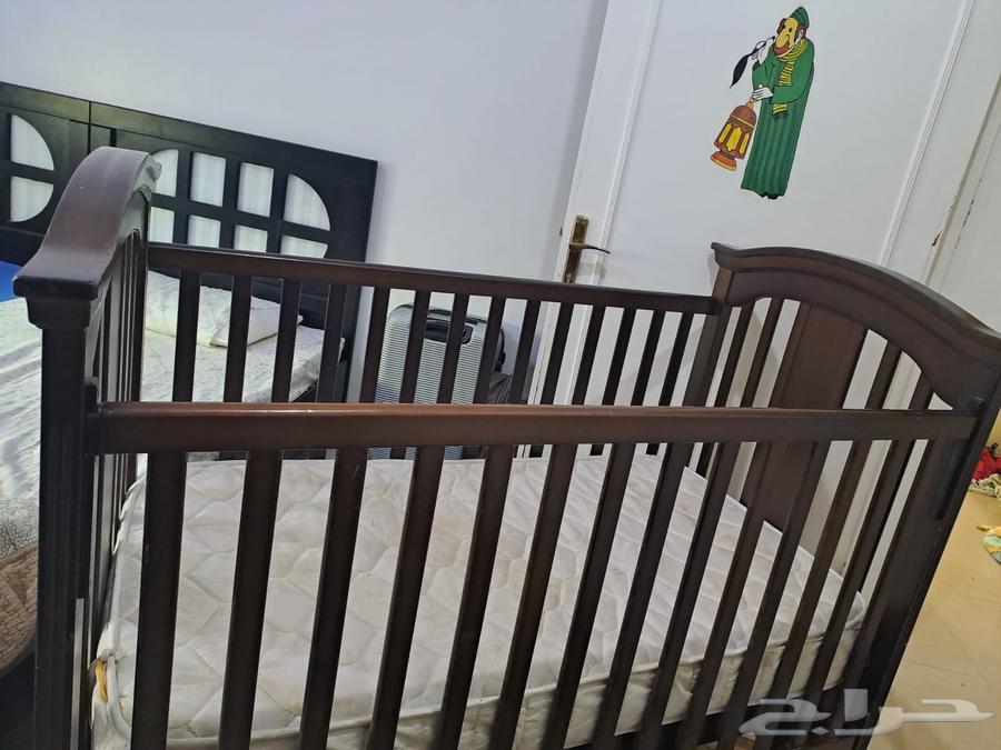 سرير للاطفال للبيع مستعمل نظيف64253136778242112