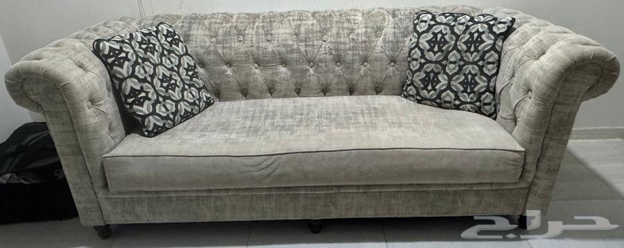 للبيع كنب ثنائية وثلاثية ب200ريال ولوحات 50 ريال وسرير 10064246142230786111