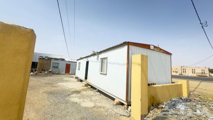 يوجد لدينا عدد 12 بركس سكن عماله64239213193219112