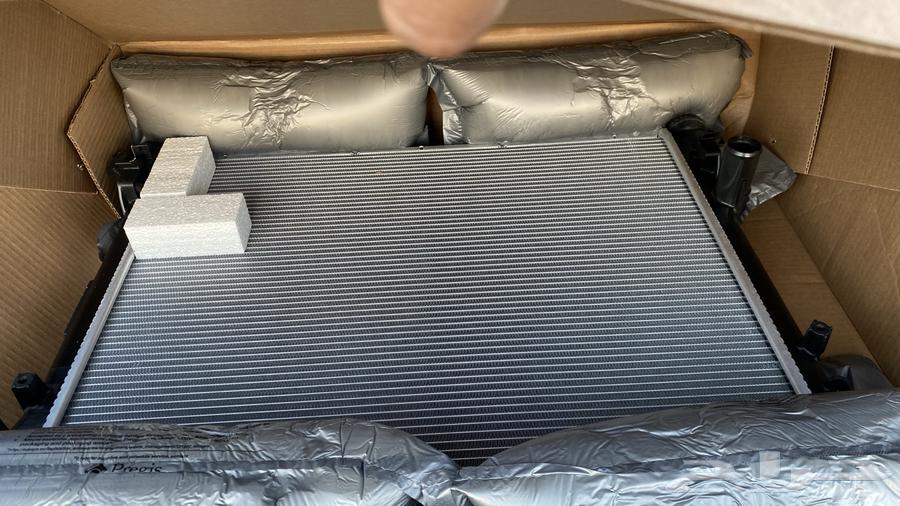 دودج تشارجر رديتر ماء اصلي وكالة64409491576707110