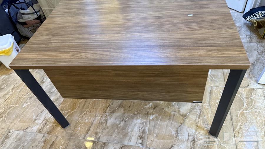Office desk for sale in Al-Mulz for 250, 80 x 120 cm64246299730307110