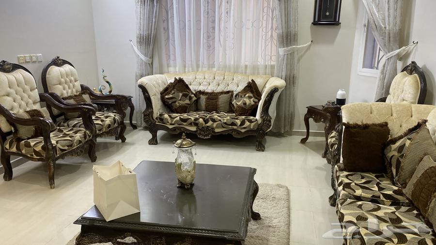 طقم كنب كلاسيكي للبيع64246813977089112