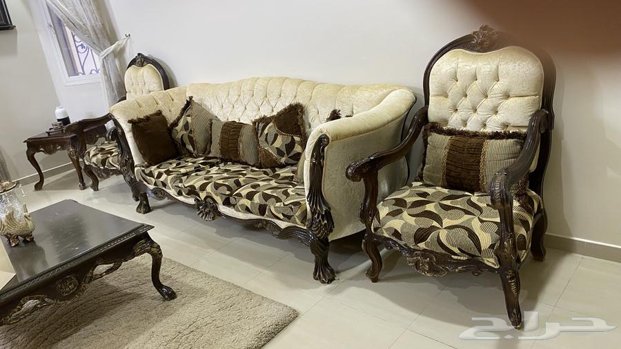 طقم كنب كلاسيكي للبيع64246813977089111