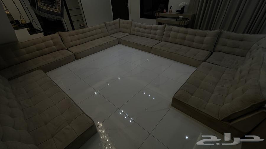 Clean used sofa64229479556354110