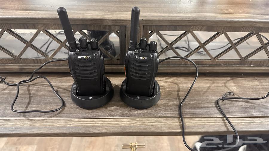 Two 5-watt wireless communication devices64252480818818111