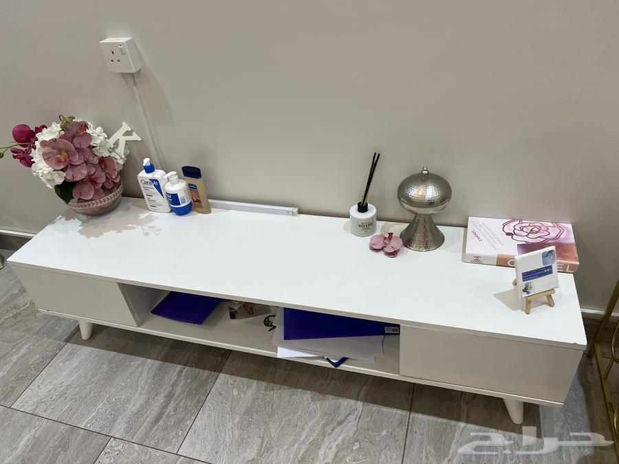 Mattress, Table, Chair64244235161345113