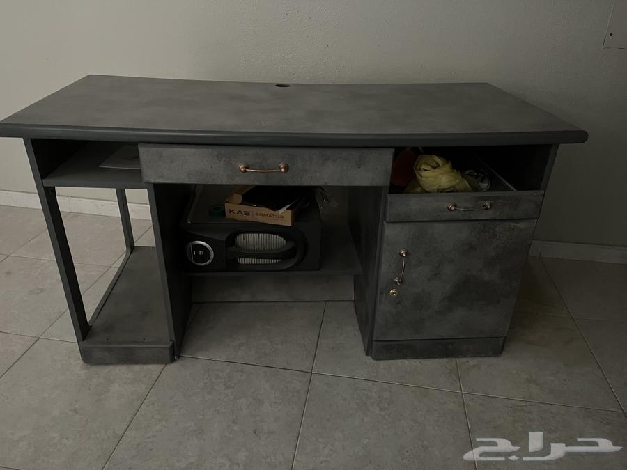 طاولتين   كوايه   خبازه كهربائيه64235176025603113