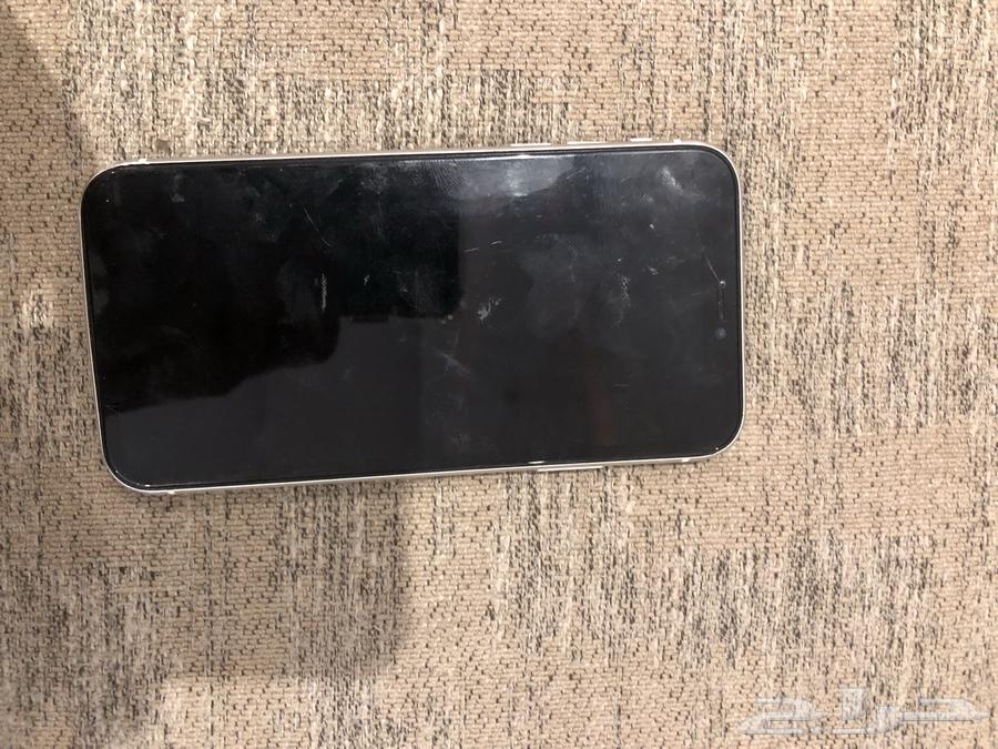 جوال ايفون 11 للبيع64248093484673111